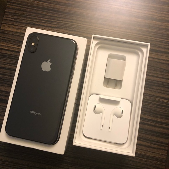 iPhone X - Picture 3 of 4